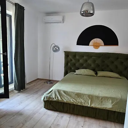 Apartment Avi Garden 2b Constanta